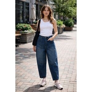 New Frye Barrel Jean Women Size 8 Medium Wash High Rise Curved Wide Leg Denim